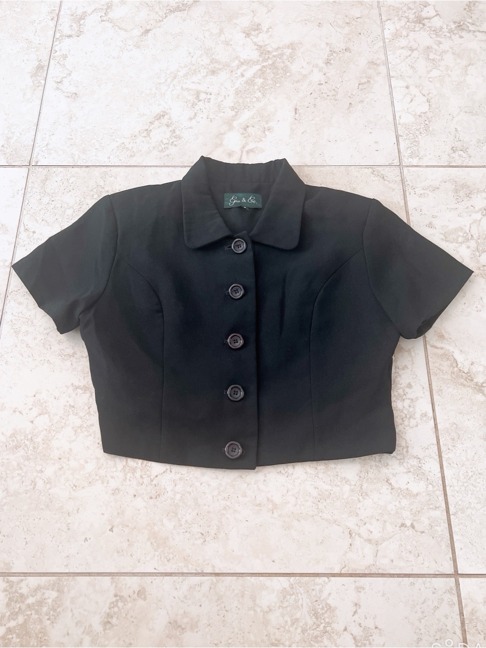 Free- Gia& Co crop blouse